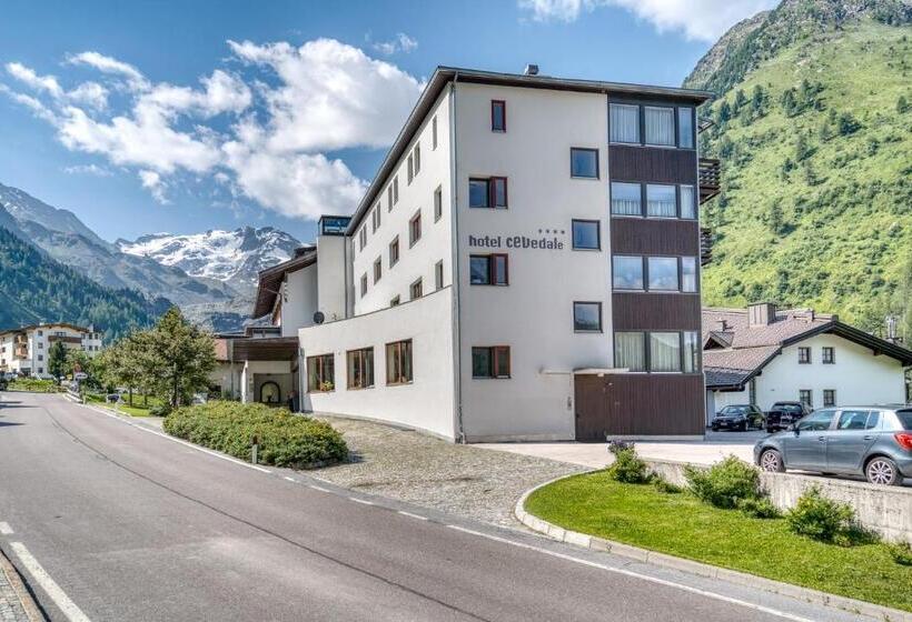 Отель Cevedale