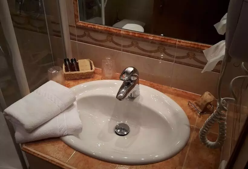 هتل Garni Concordia   Dolomites Home