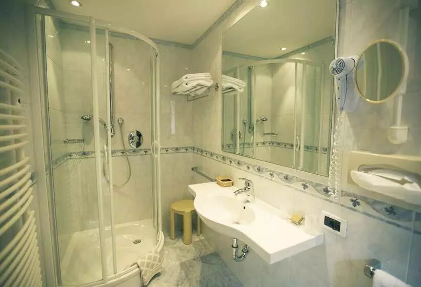 هتل Garni Concordia   Dolomites Home