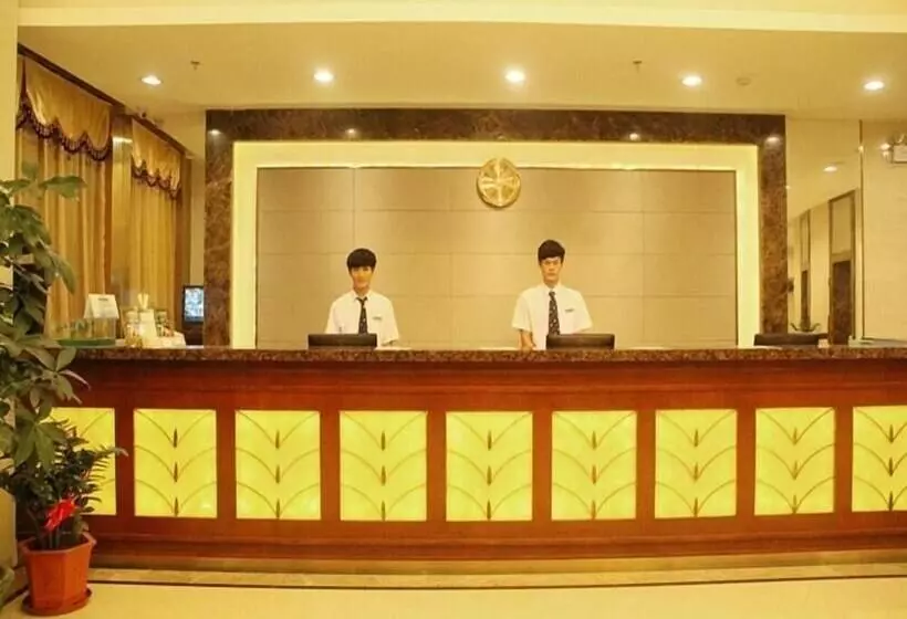 ホテル Greentree Inn Guangzhou Baiyun Avenue Yongping
