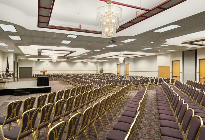 فندق Best Western Plus Peppertree Nampa Civic Center Inn