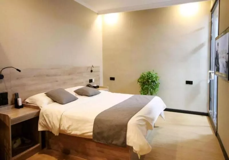 Hotelli Greentree Inn Shandong Zaozhuang Tengzhou Fuqian Road Longquan Square Business