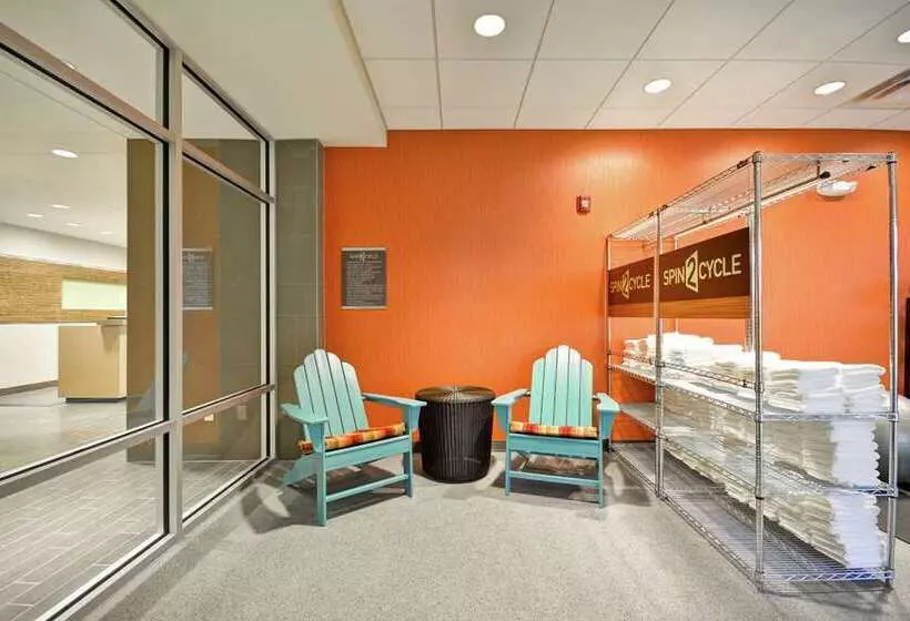 هتل Home2 Suites By Hilton Rapid City