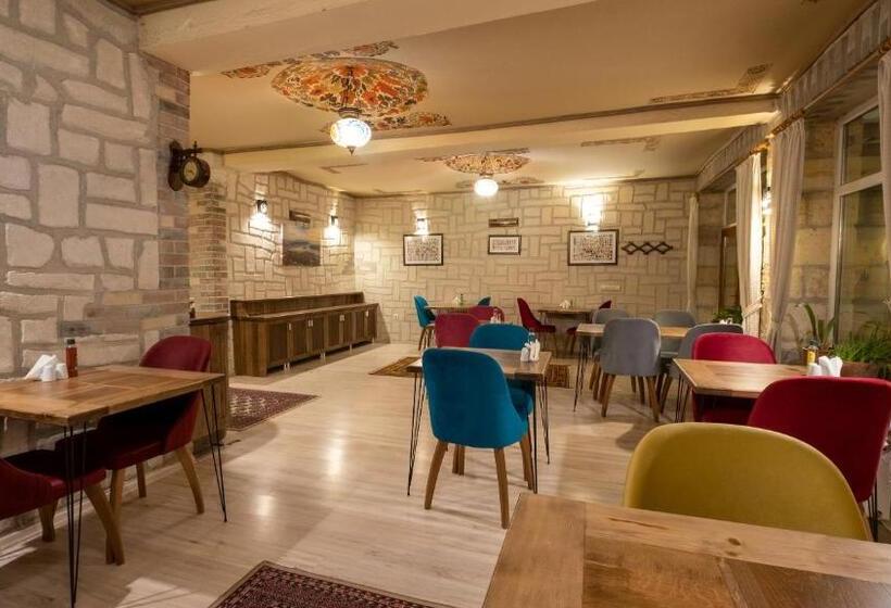 هتل In Stone House