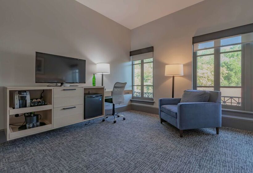 فندق The Waters Hot Springs, Tapestry Collection By Hilton