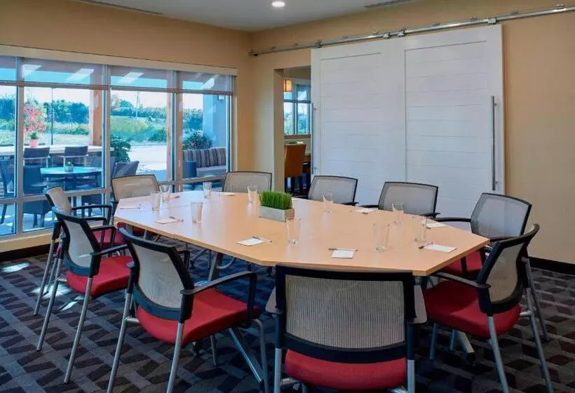 Hotelli Towneplace Suites By Marriott Richmond