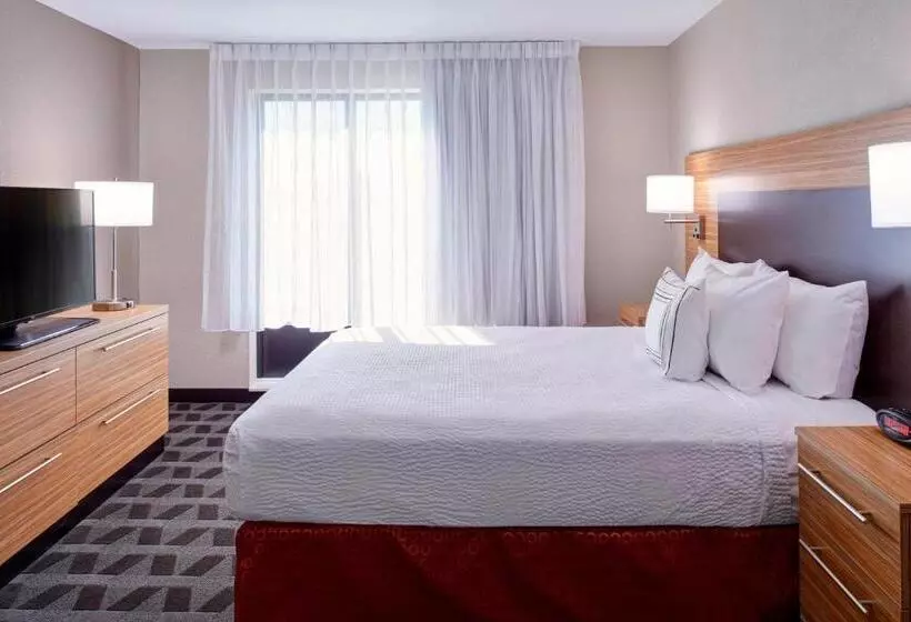 Hotelli Towneplace Suites By Marriott Richmond
