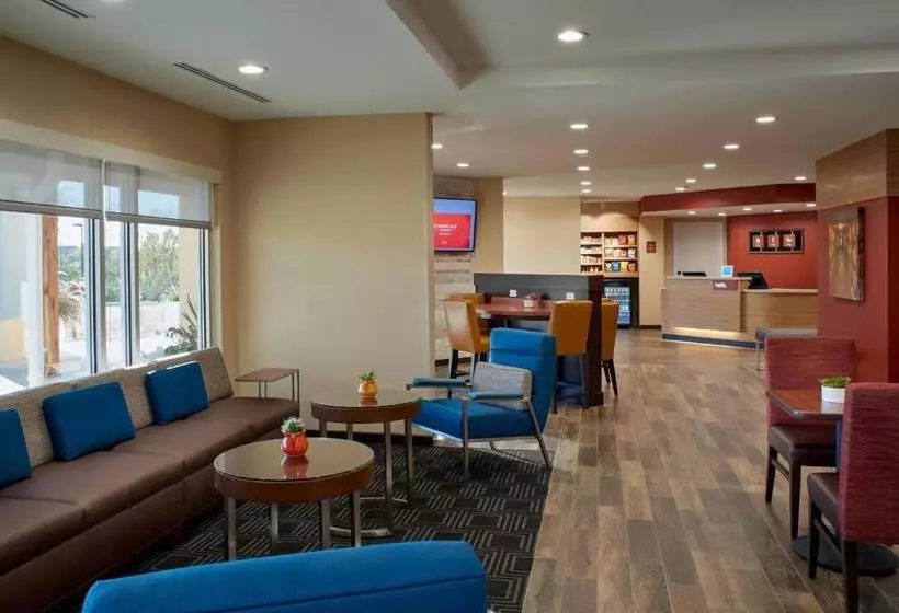 Hotelli Towneplace Suites By Marriott Richmond