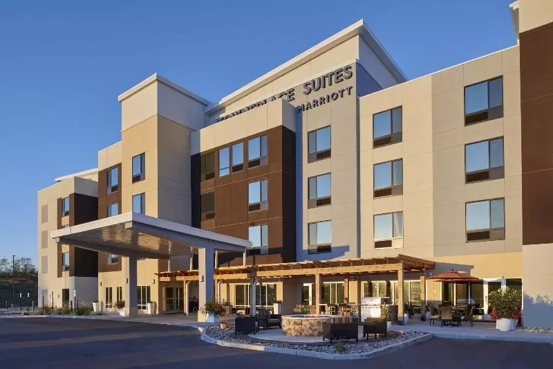 Hotelli Towneplace Suites By Marriott Richmond
