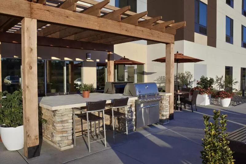 Hotelli Towneplace Suites By Marriott Richmond
