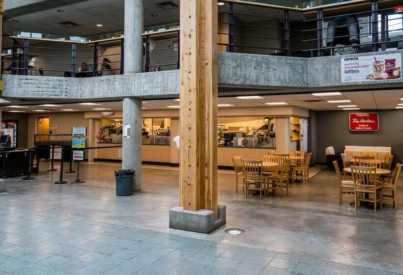 Hospedaria Residences At University Of Northern Bc   Campus Accommodation