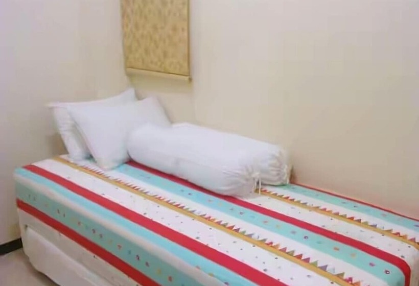 The Suites Metro By Faris Property