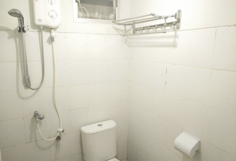 The Suites Metro By Faris Property