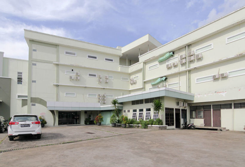 ホテル Airy Eco Pontianak Selatan Imam Bonjol 89