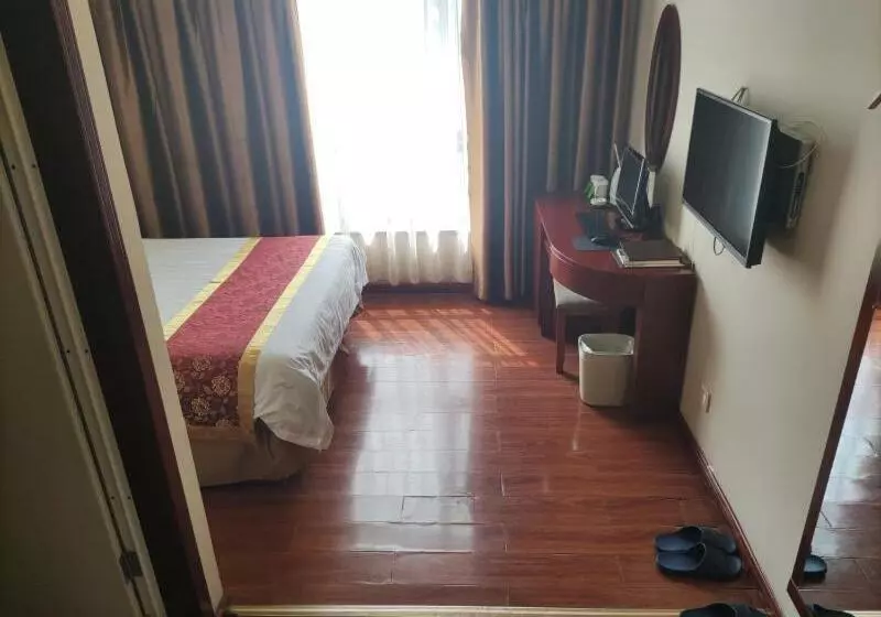 ホテル Greentree Inn Datong Railway Station South Yundingyayuan Express