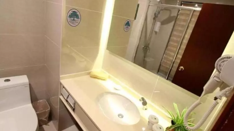 Hotelli Greentree Inn Jiangsu Wuxi Huishan Highspeed Rail Qianzhou Chongwen Road Business
