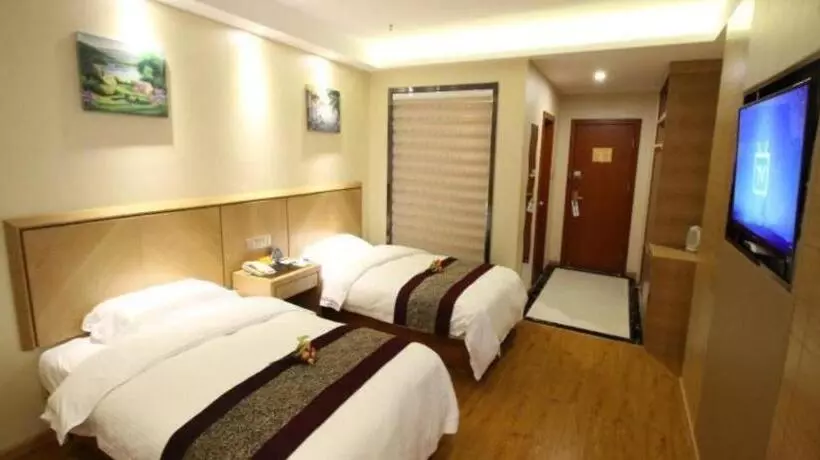 Hotelli Greentree Inn Jiangsu Wuxi Huishan Highspeed Rail Qianzhou Chongwen Road Business