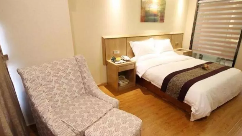 Hotelli Greentree Inn Jiangsu Wuxi Huishan Highspeed Rail Qianzhou Chongwen Road Business