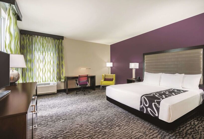 Отель La Quinta By Wyndham Clifton Park