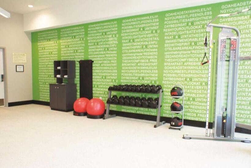 Отель La Quinta By Wyndham Clifton Park