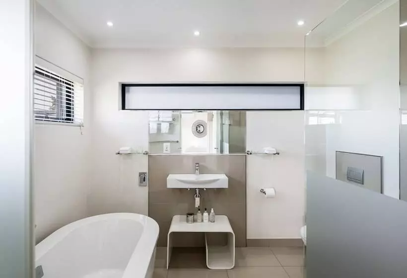 هتل Thebloem Guest Suites By Knysna Paradise Collection