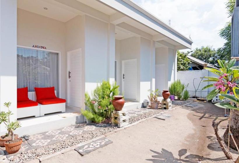 בית מלון כפרי Zen Rooms Gili Trawangan Semampar