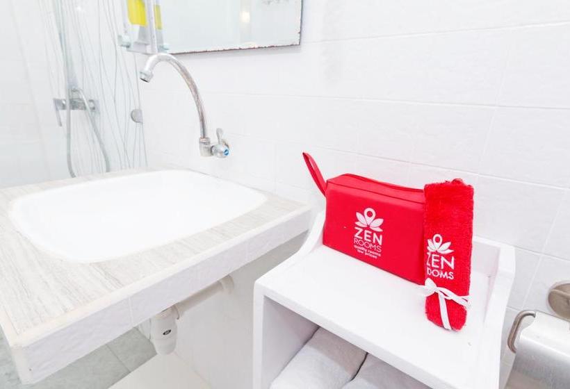 בית מלון כפרי Zen Rooms Gili Trawangan Semampar