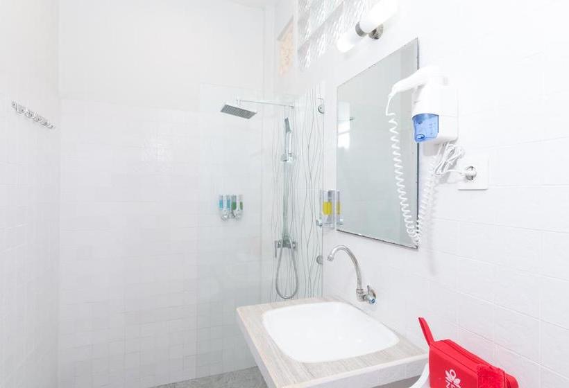 בית מלון כפרי Zen Rooms Gili Trawangan Semampar