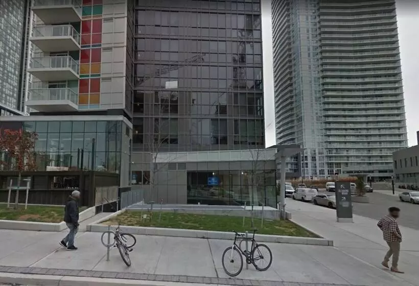 Pelicanstay In Toronto Entertainment District