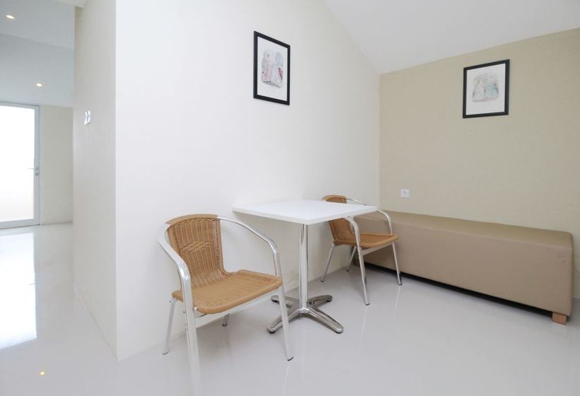 بنسيون Airy Nusa Dua Pratama 8 Benoa Bali