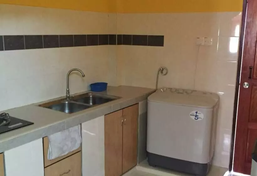 پانسیون Malinja Homestay