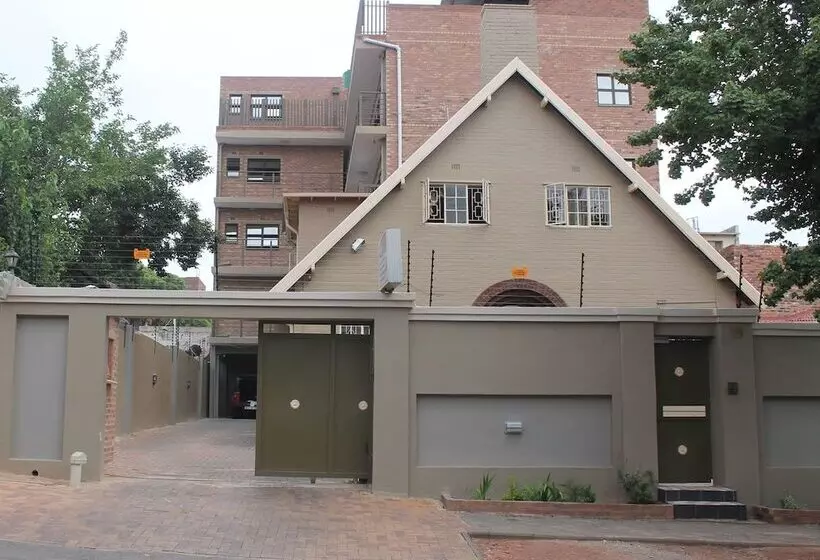 ペンション Miraton Guest Lodge