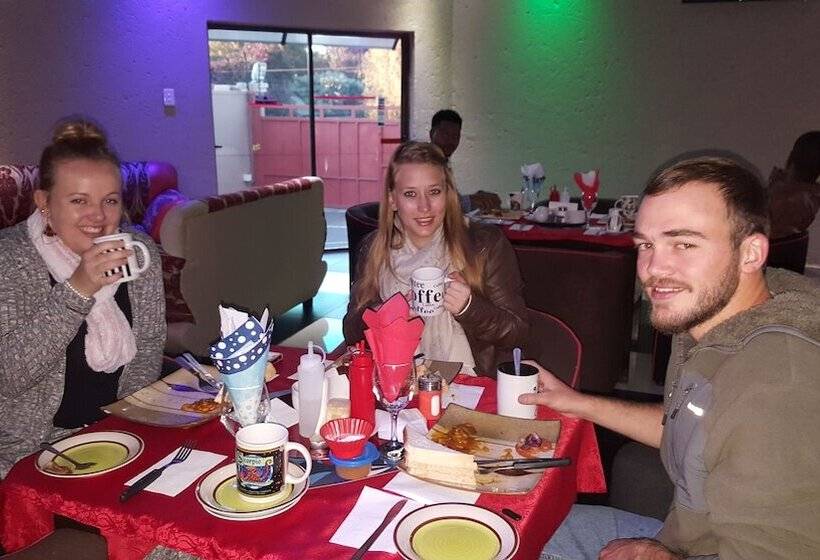 Пансион Miraton Guest Lodge