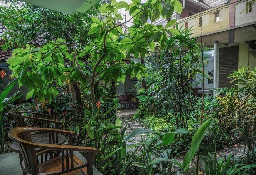 Pensionat Sabana Homestay