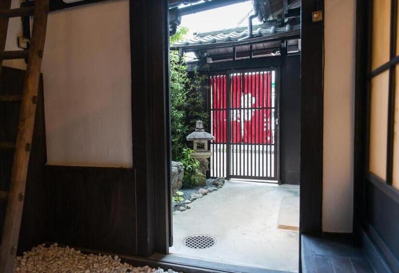 Sanjo Misasagi Umenotoan