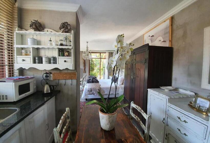 Waterhouse Guest Lodge In Waterkloof