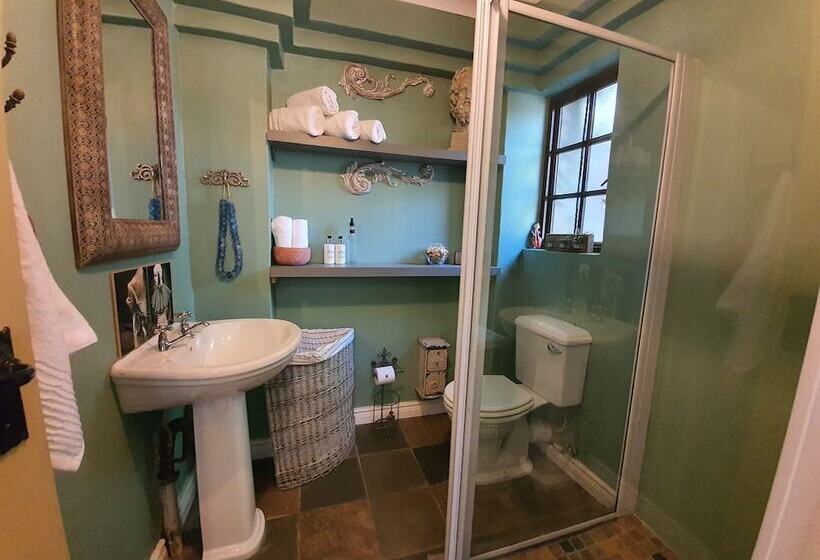 Waterhouse Guest Lodge In Waterkloof