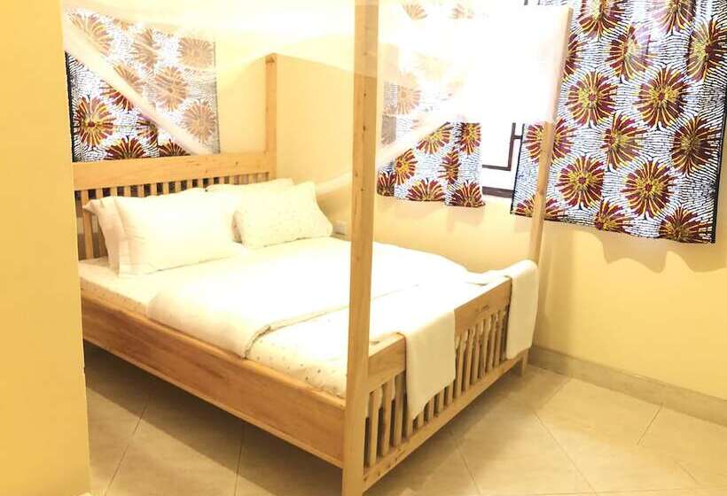 White House Of Tanzania Hostel