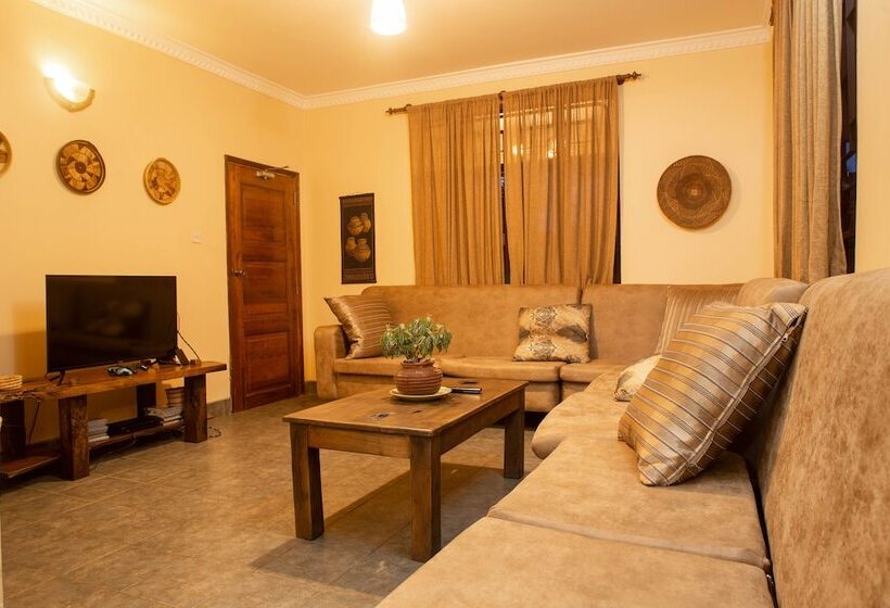 White House Of Tanzania Hostel