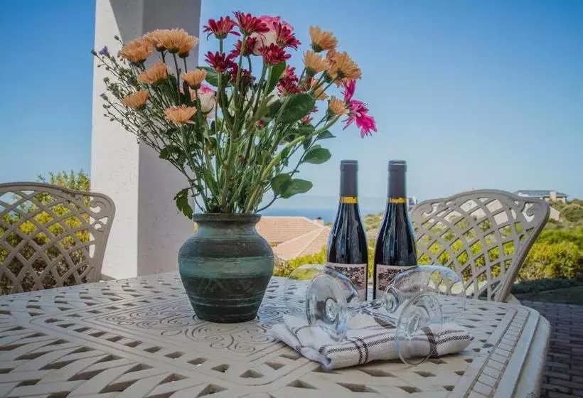 Aan De Zee @ Pinnacle Self  Catering Villas
