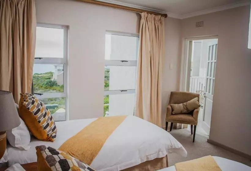 Aan De Zee @ Pinnacle Self  Catering Villas