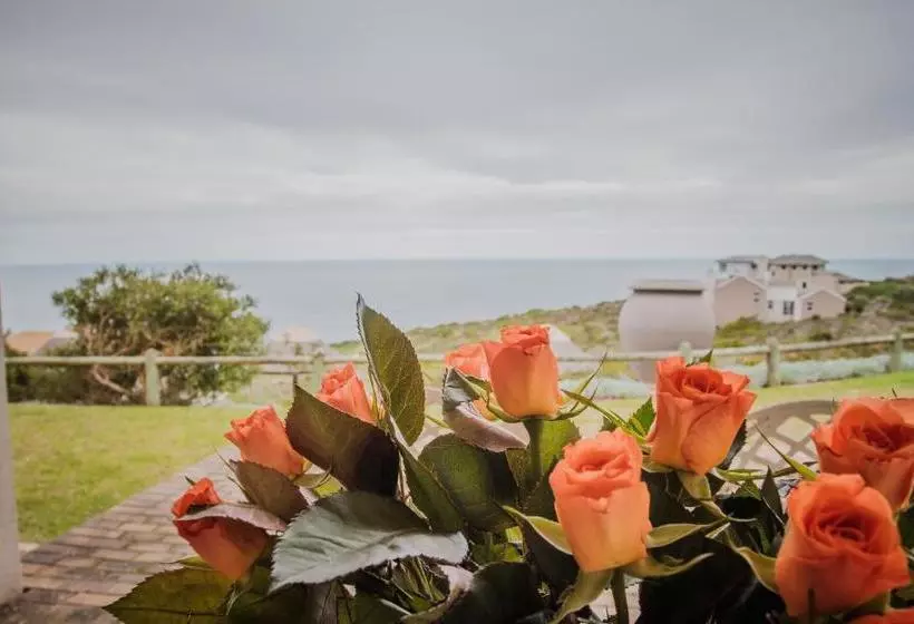 Aan De Zee @ Pinnacle Self  Catering Villas