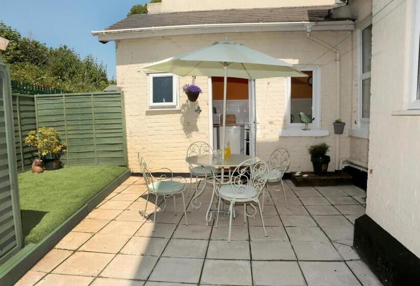 Abbey View Holiday Flats