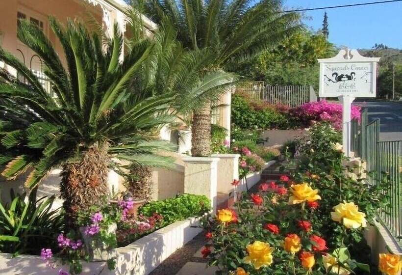 ベッドアンドブレックファースト Squirrels Corner