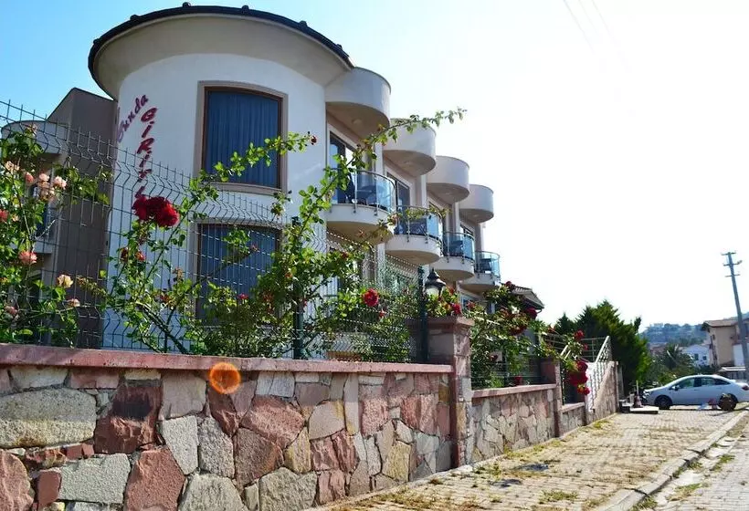 Cunda Giritlioğlu Otel Adult Only +12