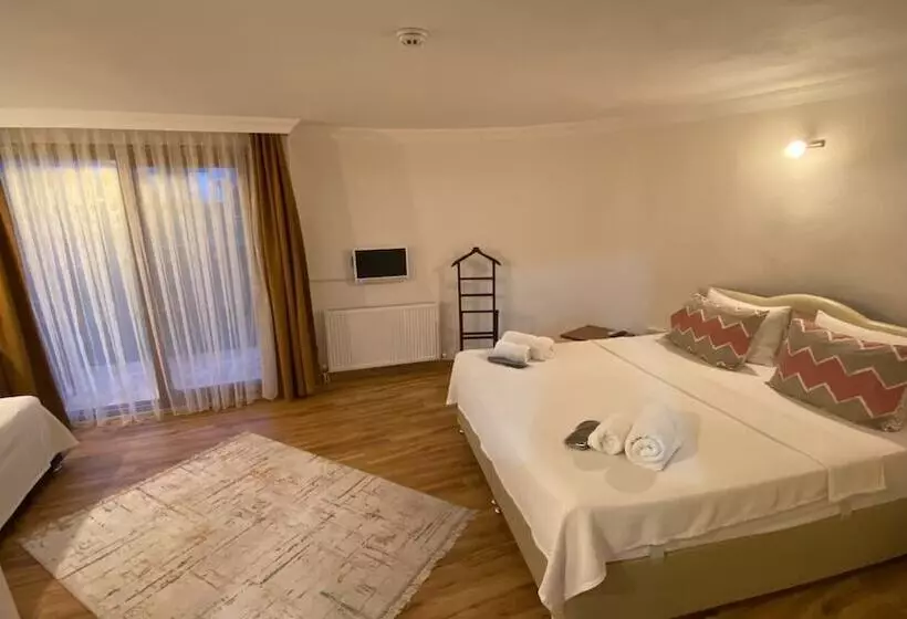 Cunda Giritlioğlu Otel Adult Only +12