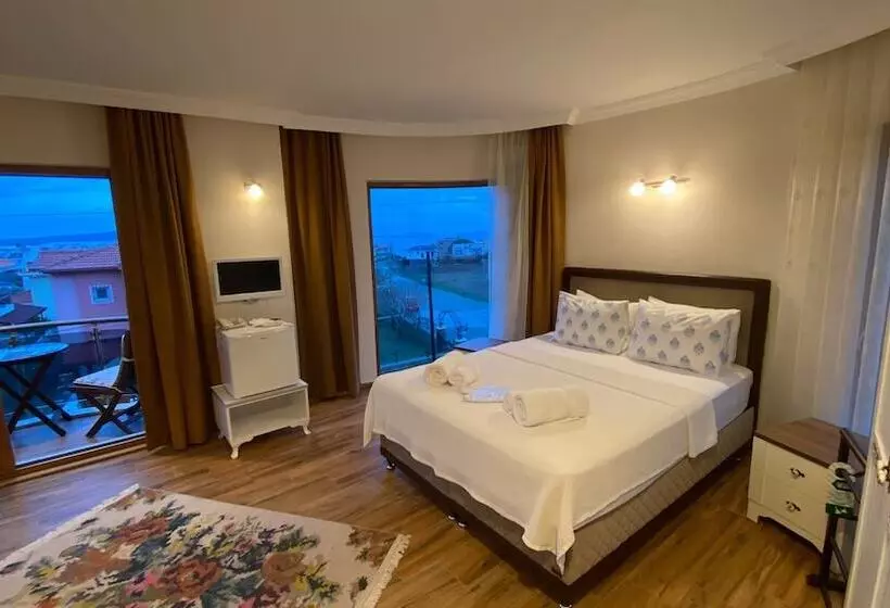 Cunda Giritlioğlu Otel Adult Only +12