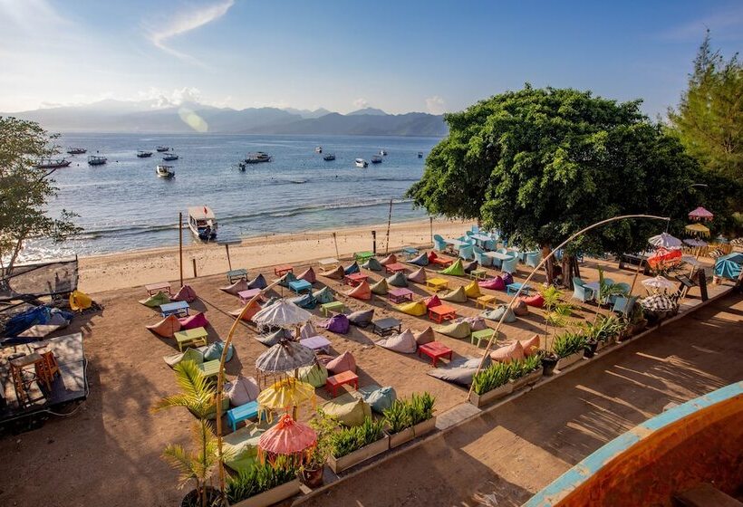 Gili Sands Hotel & Bar