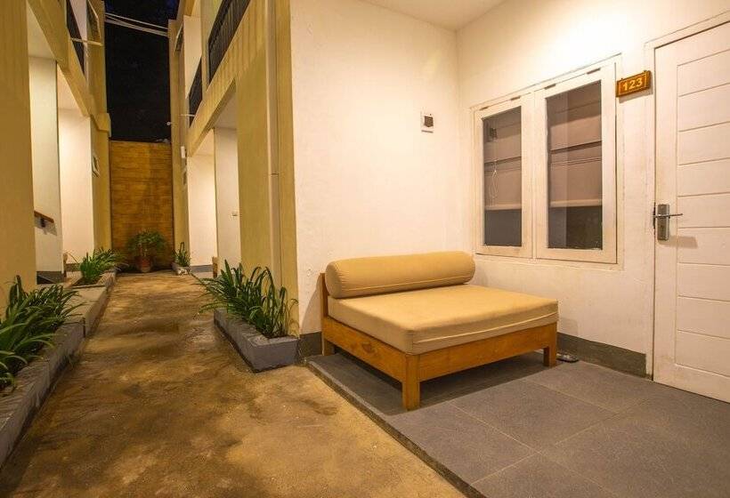 Gili Sands Hotel & Bar