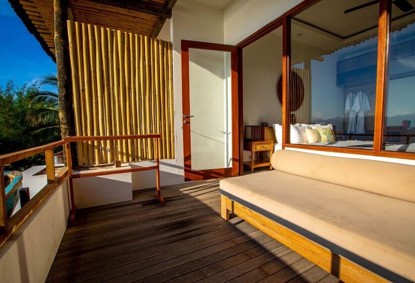 Gili Sands Hotel & Bar